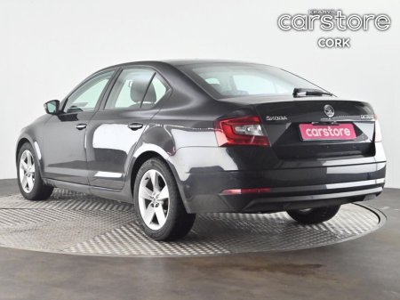 2018 Skoda Octavia - view 3