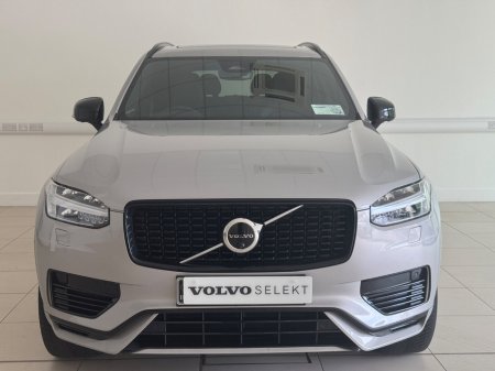 2022 Volvo XC90 T8 PHEV 455hp Plus (Dark Theme) €66,000