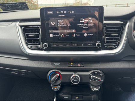 2024 Kia Stonic - thumbnail 10