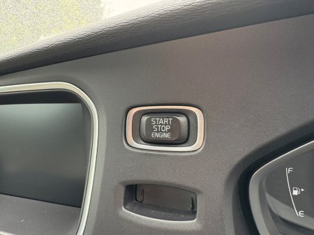 2017 Volvo V40 - thumbnail 17