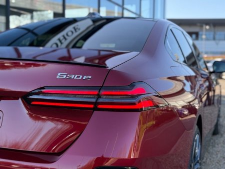 2026 BMW 5 Series - thumbnail 12