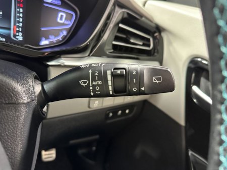 2020 Kia Niro - thumbnail 16