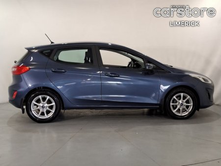 2020 Ford Fiesta - thumbnail 2