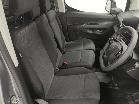 2025 Citroen Berlingo ENTERPRISE PLUS From €107 Per Week €23,284 thumbnail