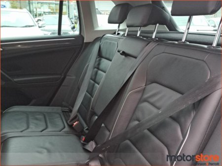 2020 Volkswagen Tiguan 2.0 TDI 150HP Highline DIESEL / HUGE SPEC* €30,900 thumbnail