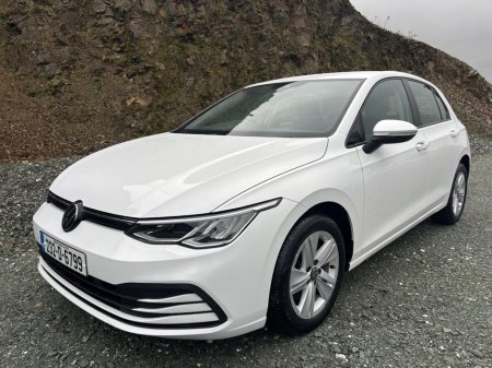 2023 Volkswagen Golf 1.0 eTSI 110HP Life DSG MHEV €25,950 thumbnail