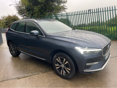 2023 Volvo XC60 CORE T6 RECHARGE AWD PHEV AS NEW! €44,995
