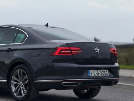 2017 Volkswagen Passat Volkswagen Passat 2017 GTE AUTO High Line €14,990 thumbnail