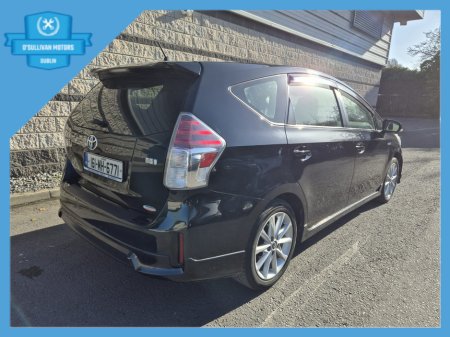 2016 Toyota Prius - thumbnail 5