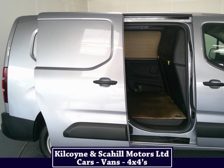 2023 Peugeot Partner - thumbnail 18