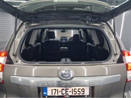 2017 Toyota Landcruiser LAND CRU LWB GX COM 4DR €29,950 thumbnail