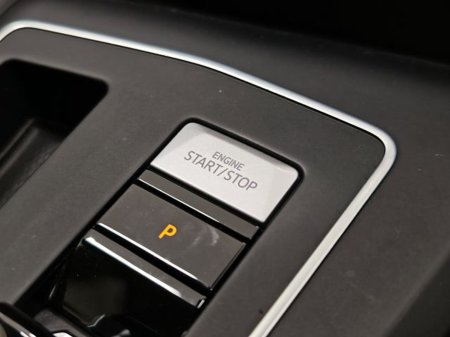 2022 Volkswagen Golf 1.0 ETSI ACTIVE Automatic, Reversing camera €24,995 thumbnail