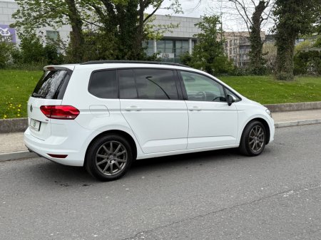 2016 Volkswagen Touran - photo 4