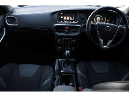 2017 Volvo V40 2.0D4 MOMEMTUM EDITION 180HP 5DR HATCHBACK AUTOMATIC // HUGE SPEC // 1 OWNER CAR WITH 112,355 KM'S // WELL WORTH VIEWING // BUY WITH CONFIDENCE AA AND SIMI APPROVED DEALER 2026 // FINANCE ARRANGED // €15,950 thumbnail