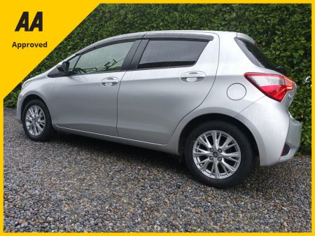 2017 Toyota Yaris TOP SPEC ULTIMA 1.3 PETROL AUTOMATIC WITH ONLY 23,136kms FACTORY IMMOBILISER PROXIMITY KEYS PUSH BUTTON START MULTI FUNCTION STEERING WHEEL REVERSE CAMERA ANDROID AUTO & APPLE CAR PLAY 2 YEARS NCT €13,995 thumbnail