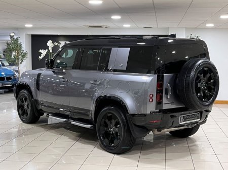 2023 Land Rover Defender - thumbnail 5