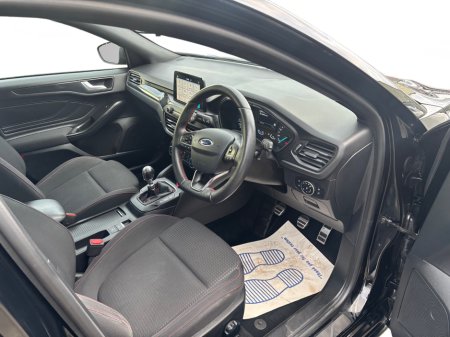 2020 Ford Focus ST-LINE 1.5 TDCI 125PS 6SPEED 5DR €19,950 thumbnail