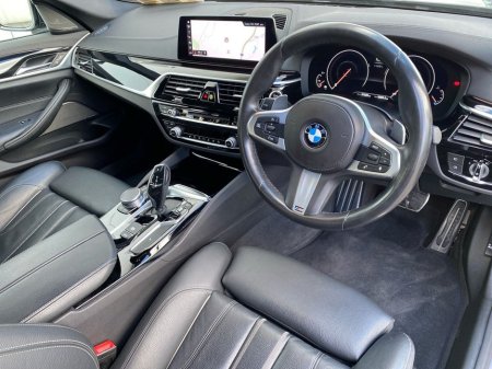 2020 BMW 5 Series - photo 6
