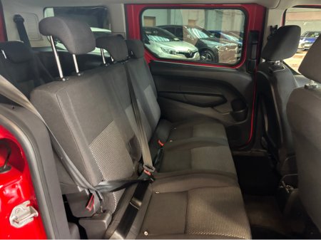 2016 Ford Tourneo Connect GRAND 1.5 TDCI 100PS STYLE 7 Seater €13,999 thumbnail