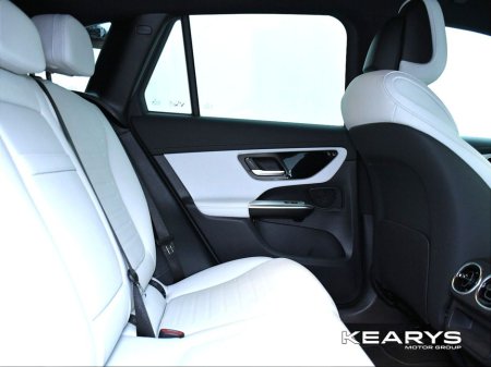 2025 Mercedes-Benz GLC Class - thumbnail 9