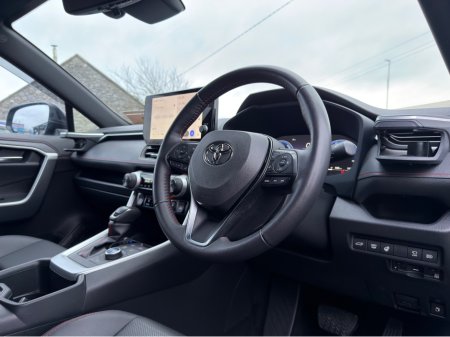 2024 Toyota Rav4 4X4 PHEV - Platinum Modelista - New model €48,940 thumbnail