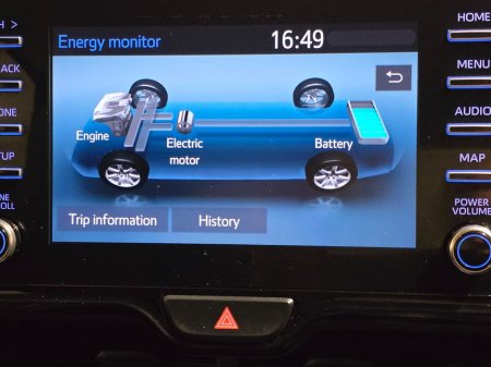 2021 Toyota Yaris - thumbnail 14