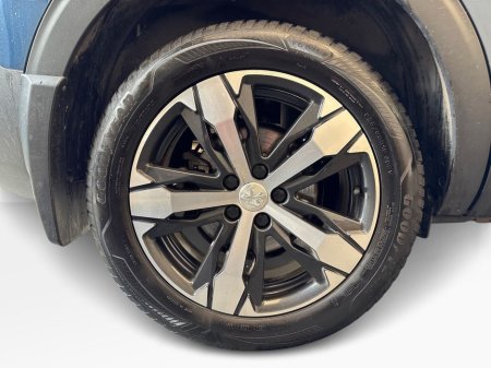 2024 Peugeot 5008 - thumbnail 5