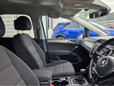 2019 Volkswagen Touran 1.4 TSI COMFORTLINE 7-SEATER AUTO €26,950 thumbnail