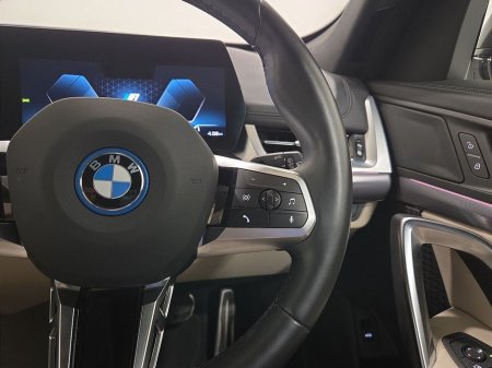 2024 BMW iX1 - thumbnail 18