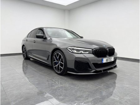 2021 BMW 5 Series - thumbnail 3