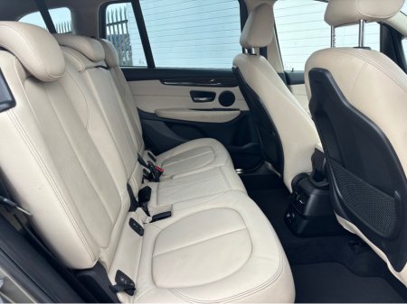 2015 BMW 2 Series - thumbnail 11