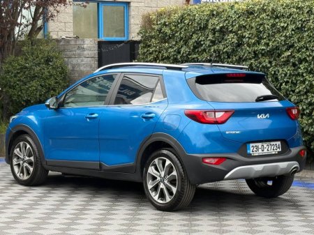 2023 Kia Stonic - thumbnail 5