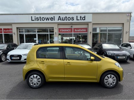 2018 Volkswagen up! 1.0 AUTOMATIC YELLOW * AUTO LIGHTS, HEATED MIRRORS, AIR CONDITIONING, ISOFIX CHILD SEAT ANCHOR POINTS, COMES WITH 2 YEAR NEW NCT* €11,450
