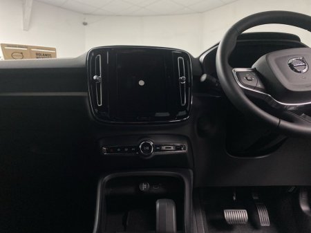 2026 Volvo EC40 - thumbnail 10