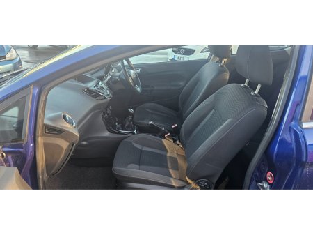 2014 Ford Fiesta ZETEC 1.2 petrol 3dr low miles €5,995 thumbnail