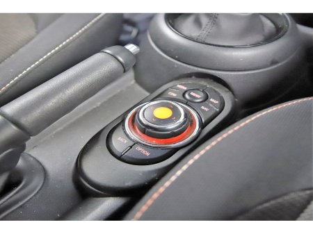 2020 MINI Hatch 1.5 AUTO 5DR *REVERSE CAM*PARK SENSORS* €22,890 thumbnail