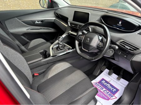 2018 Peugeot 3008 - thumbnail 10