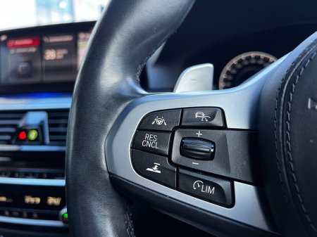 2018 BMW 5 Series - thumbnail 8