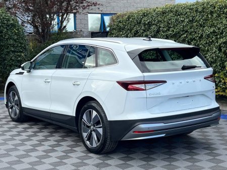 2023 Skoda Enyaq - thumbnail 5