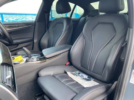 2018 BMW 5 Series - thumbnail 7