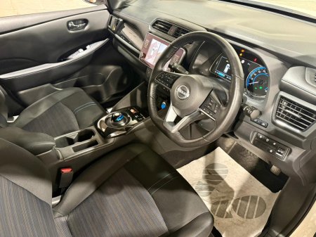 2022 Nissan Leaf 40K EV SV PREMIUM COLD PK 40KW MY2 €16,950 thumbnail