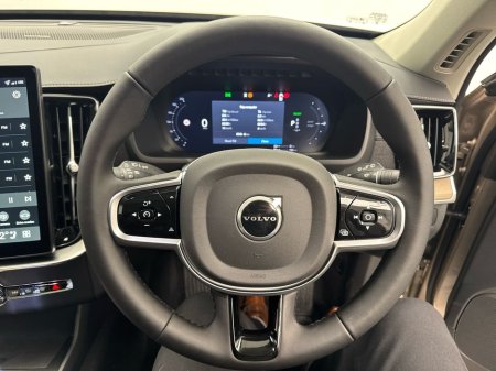 2026 Volvo XC90 - thumbnail 14