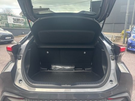 2024 Toyota C-HR - thumbnail 10