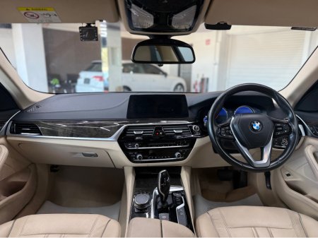 2017 BMW 5 Series - thumbnail 21