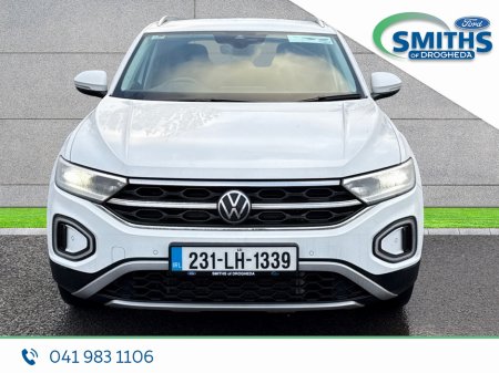 2023 Volkswagen T-Roc STYLE 1.5TSI 150HP €32,950 thumbnail