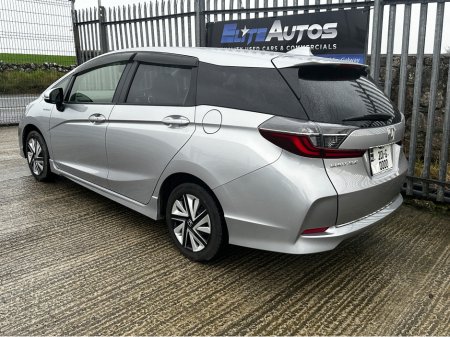 2020 Honda Fit Shuttle Self Charging Hybrid €14,995 thumbnail
