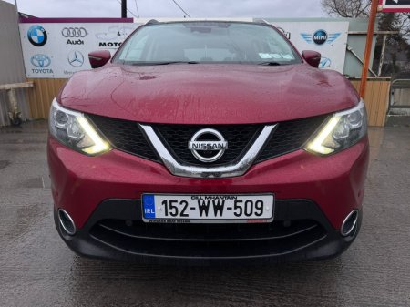 2015 Nissan Qashqai 1.5 SVE DAP + GLASS ROYALE ROOF E 4DR €9,800 thumbnail