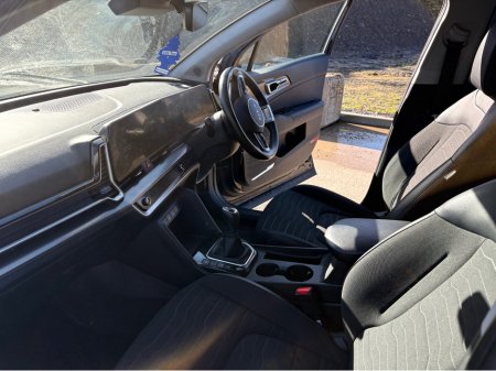 2023 Kia Sportage - thumbnail 18