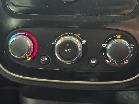 2019 Renault Captur - thumbnail 12