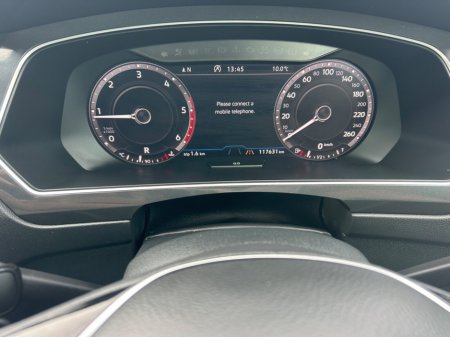 2018 Volkswagen Tiguan - thumbnail 17